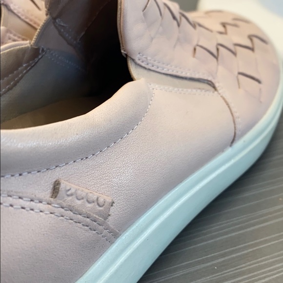 Ecco Leather Slides - Picture 2 of 6